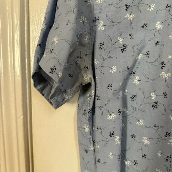 Men’s Small J.Crew Slim Fit Floral Button Down Shirt Blue Short Sleeve - Picture 4 of 6